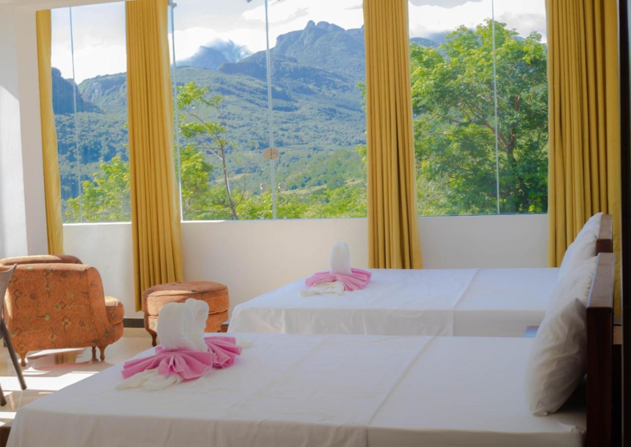 Crystal Riverston Deck Matale Bagian luar foto