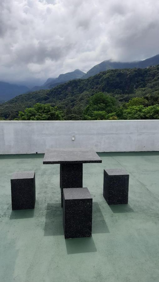 Crystal Riverston Deck Matale Bagian luar foto