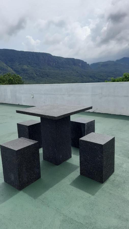 Crystal Riverston Deck Matale Bagian luar foto
