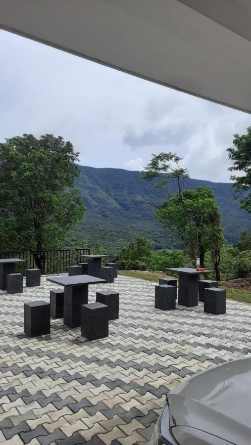 Crystal Riverston Deck Matale Bagian luar foto