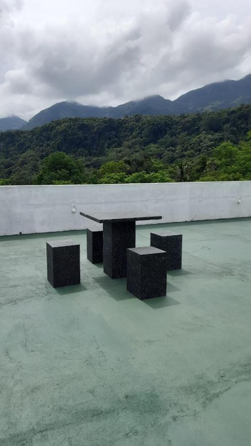 Crystal Riverston Deck Matale Bagian luar foto