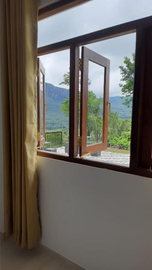 Crystal Riverston Deck Matale Bagian luar foto