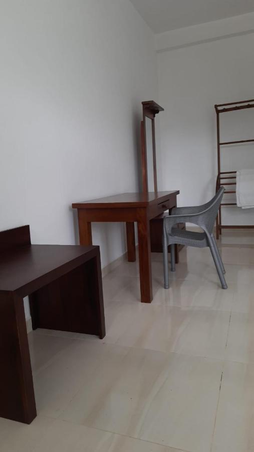 Crystal Riverston Deck Matale Bagian luar foto