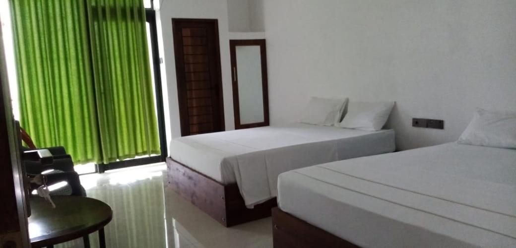 Crystal Riverston Deck Matale Bagian luar foto